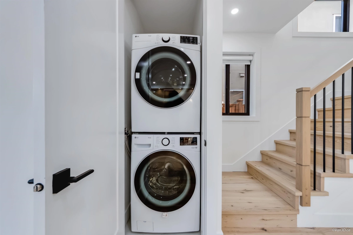 Bedroom 2 Photo of 1 150 E 51 Avenue, Vancouver, BC