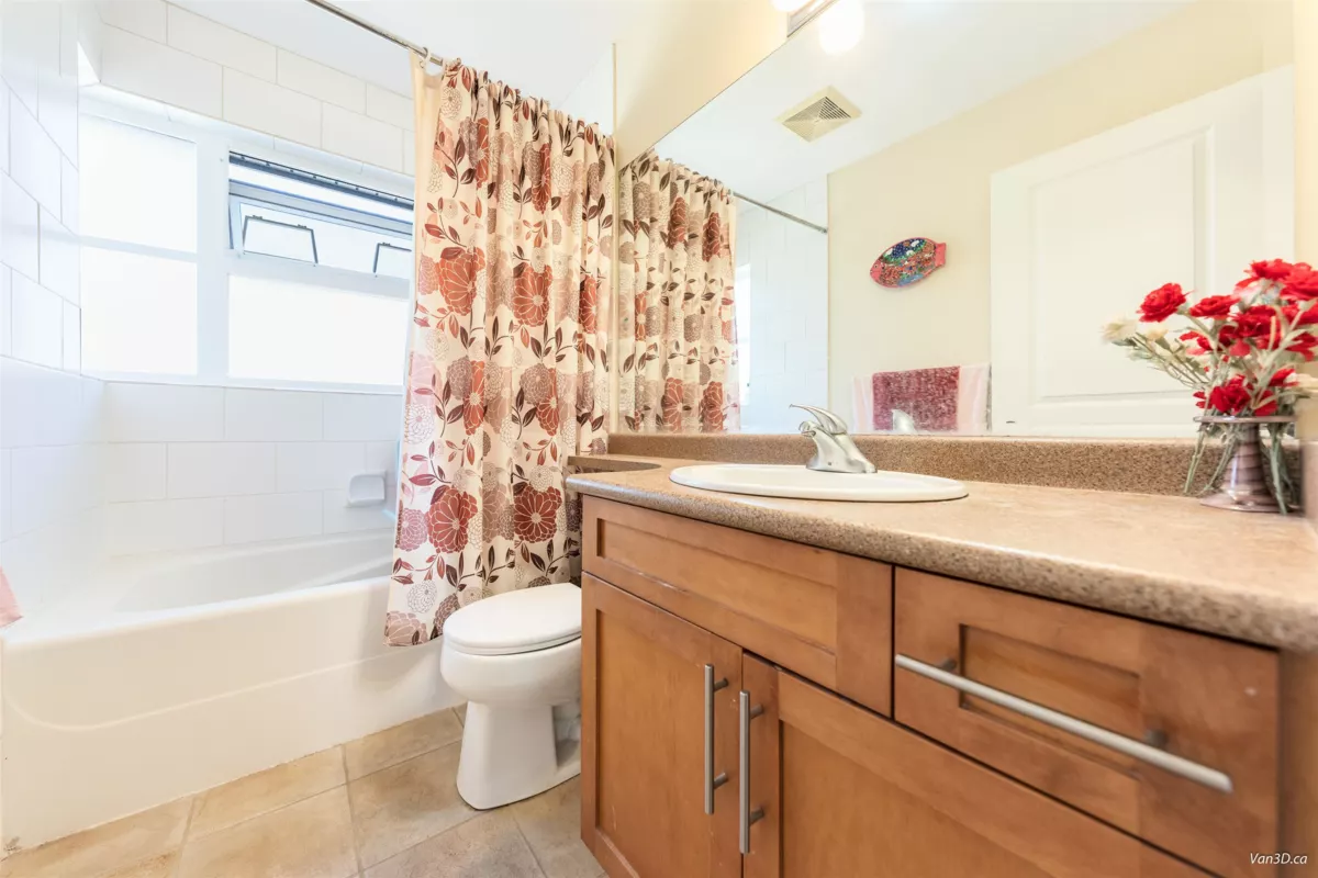 Backyard Photo of 15 3150 Sunnyhurst Road, North Vancouver, BC