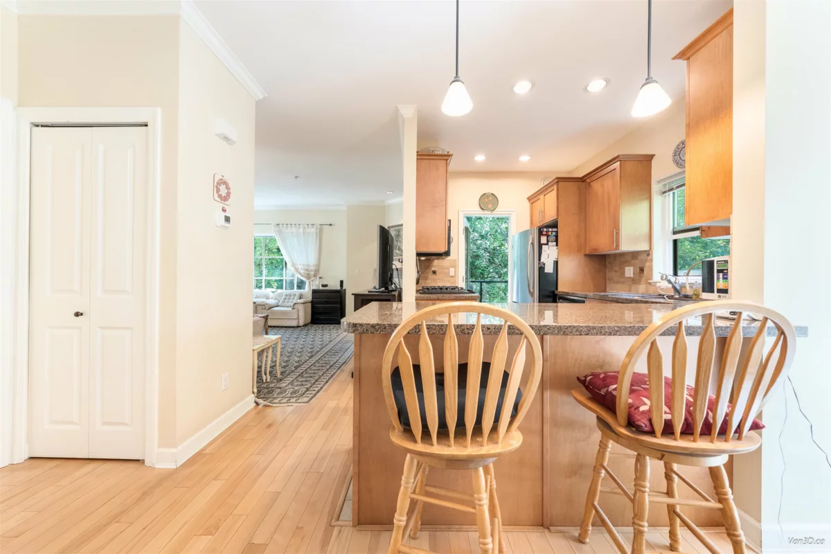 Bedroom 2 Photo of 15 3150 Sunnyhurst Road, North Vancouver, BC