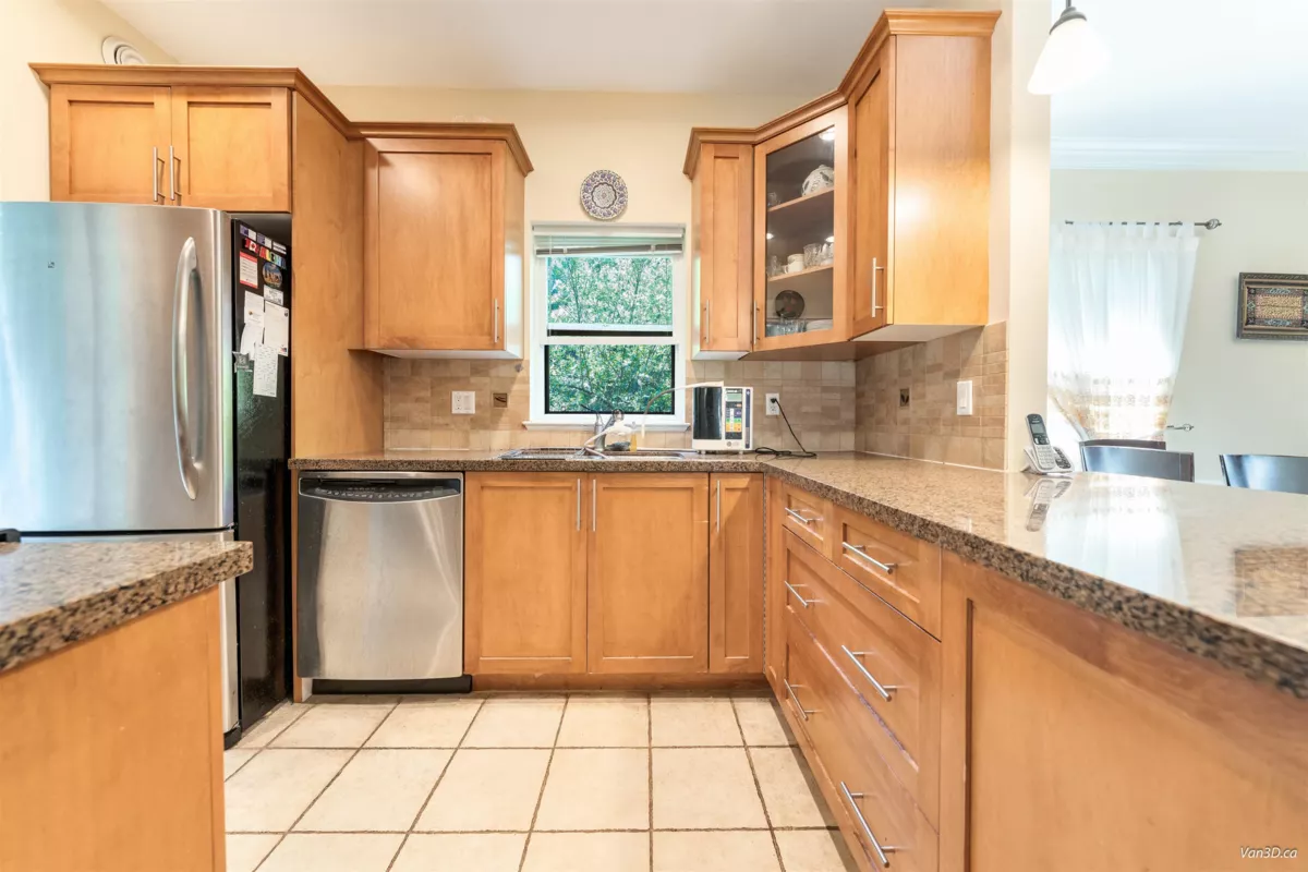 Bedroom 3 Photo of 15 3150 Sunnyhurst Road, North Vancouver, BC