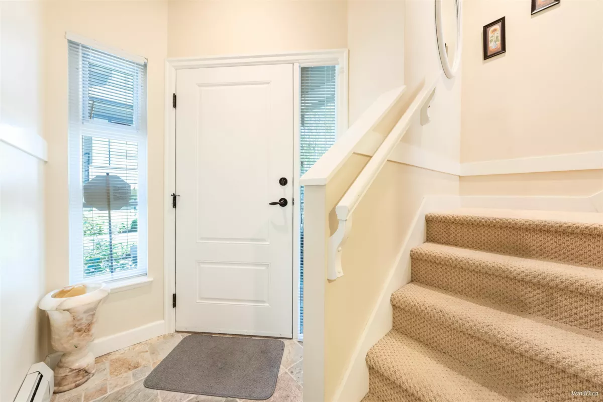 Front Yard Photo of 15 3150 Sunnyhurst Road, North Vancouver, BC