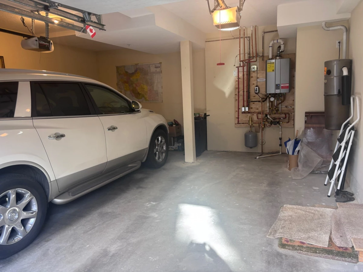 Outdoor Kitchen Photo of 15 3150 Sunnyhurst Road, North Vancouver, BC