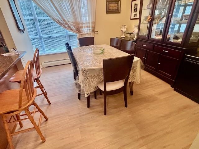 Primary Bedroom Photo of 15 3150 Sunnyhurst Road, North Vancouver, BC