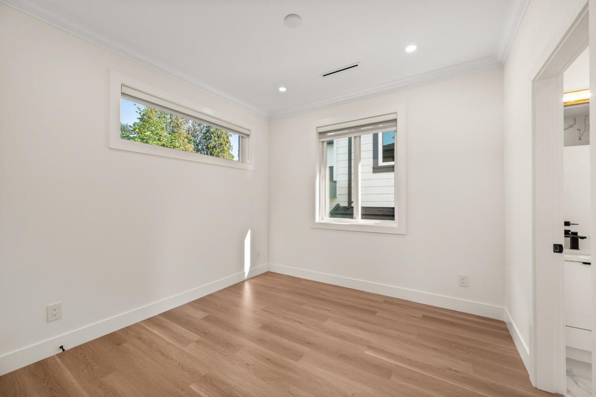 Mudroom Photo of 11481 138a Street, Surrey, BC