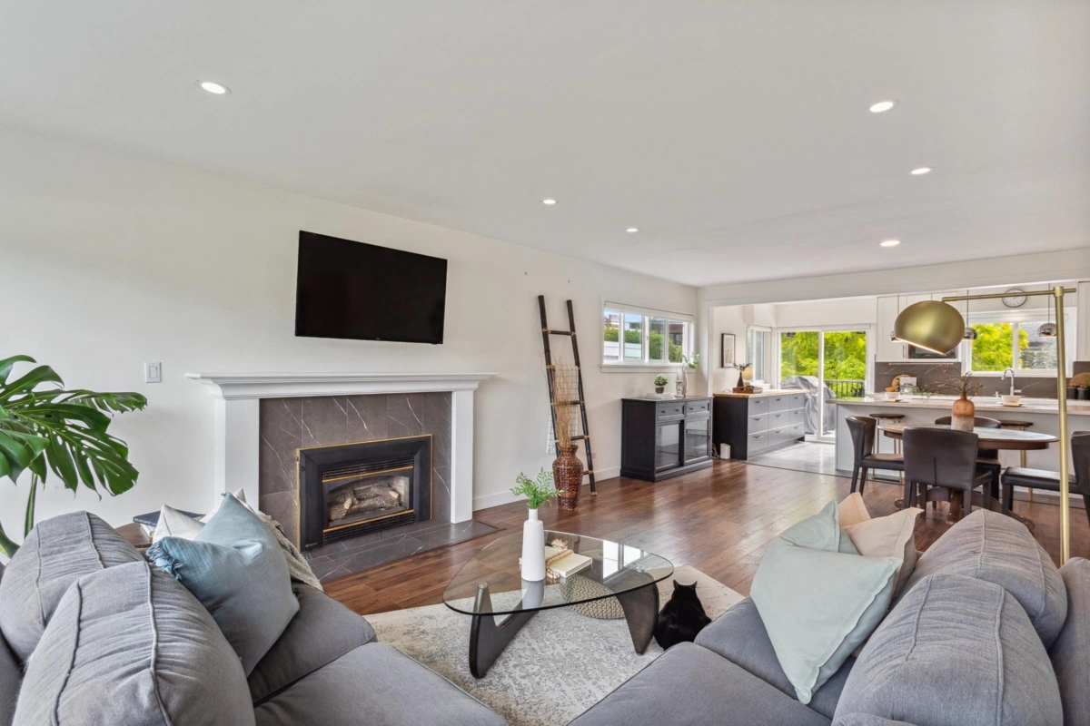 Dining Area Photo of 935 Beaconsfield Road, North Vancouver, BC