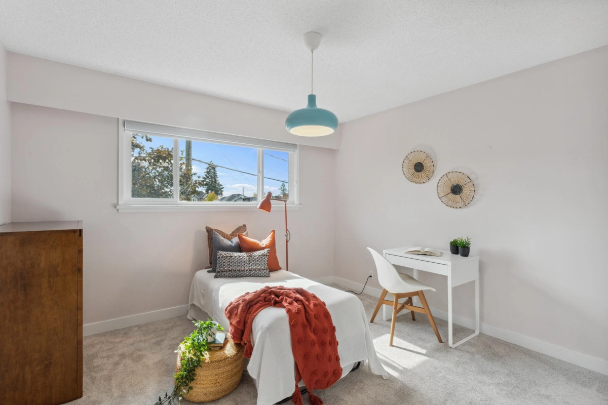 Laundry Room Photo of 935 Beaconsfield Road, North Vancouver, BC