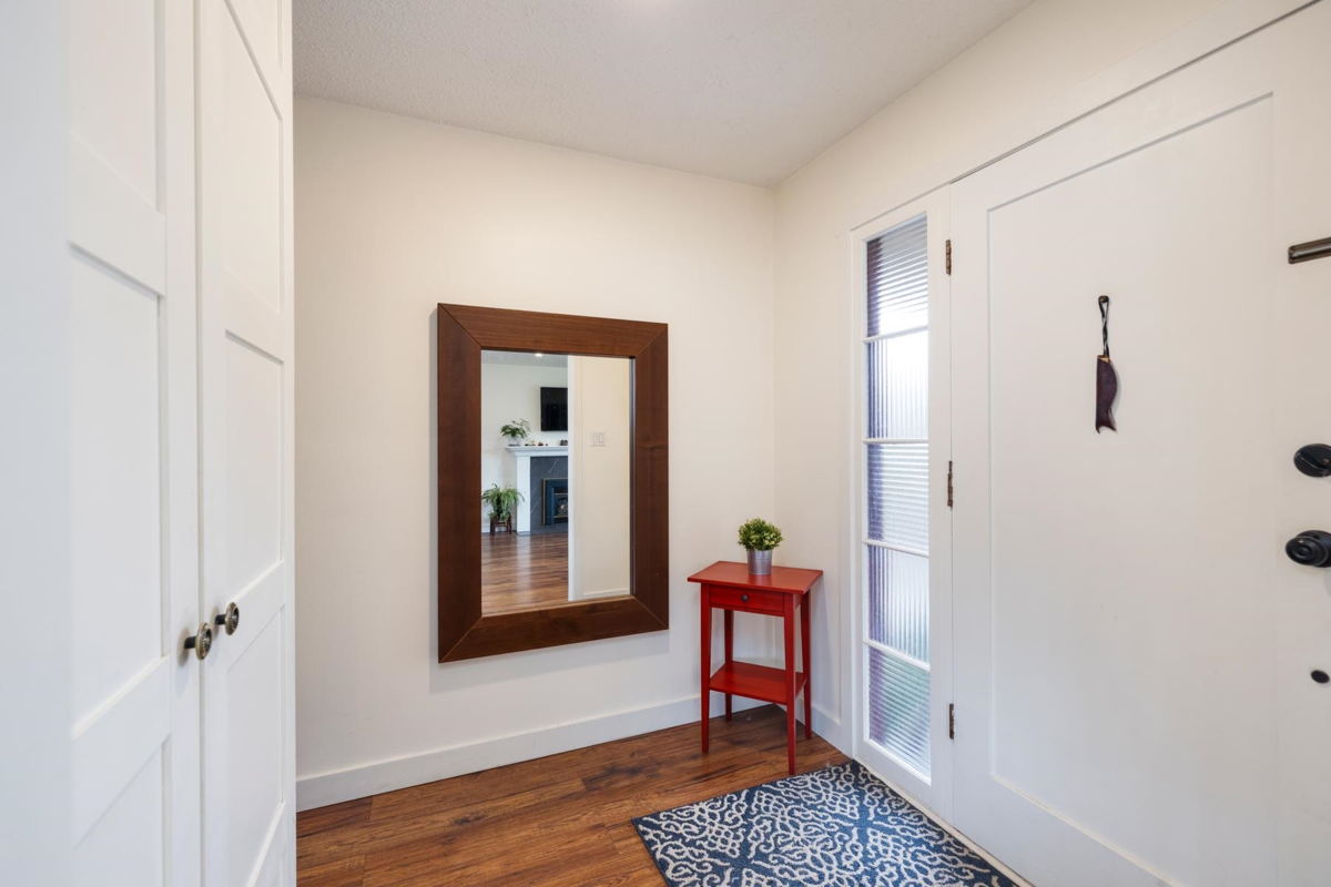Living Room Photo of 935 Beaconsfield Road, North Vancouver, BC
