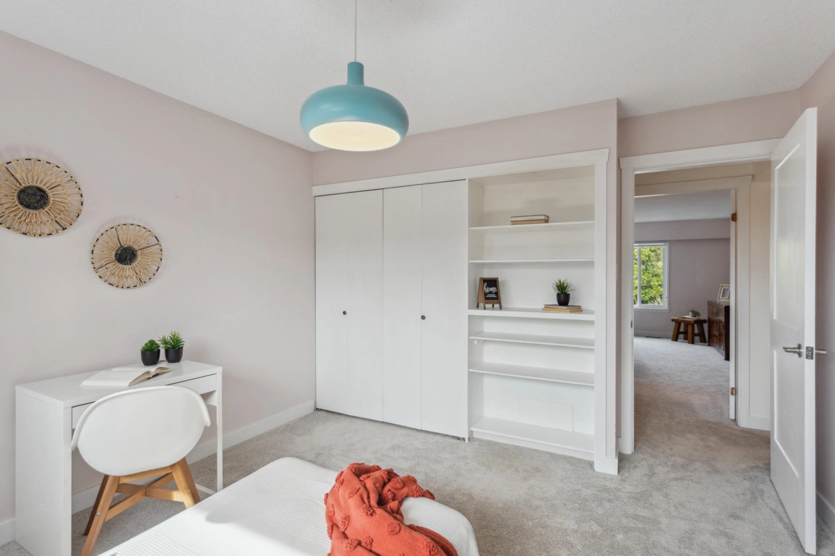 Mudroom Photo of 935 Beaconsfield Road, North Vancouver, BC