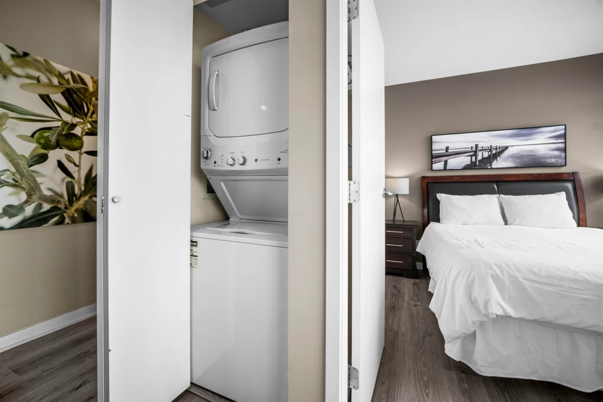 Powder Room Photo of 3608 928 Beatty Street, Vancouver, BC