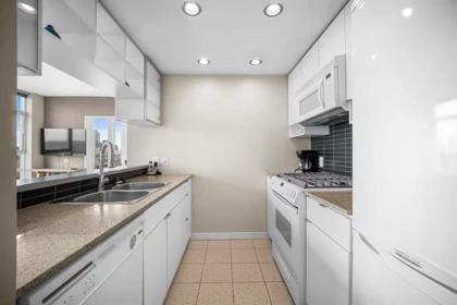 Walk-In Closet Photo of 3608 928 Beatty Street, Vancouver, BC