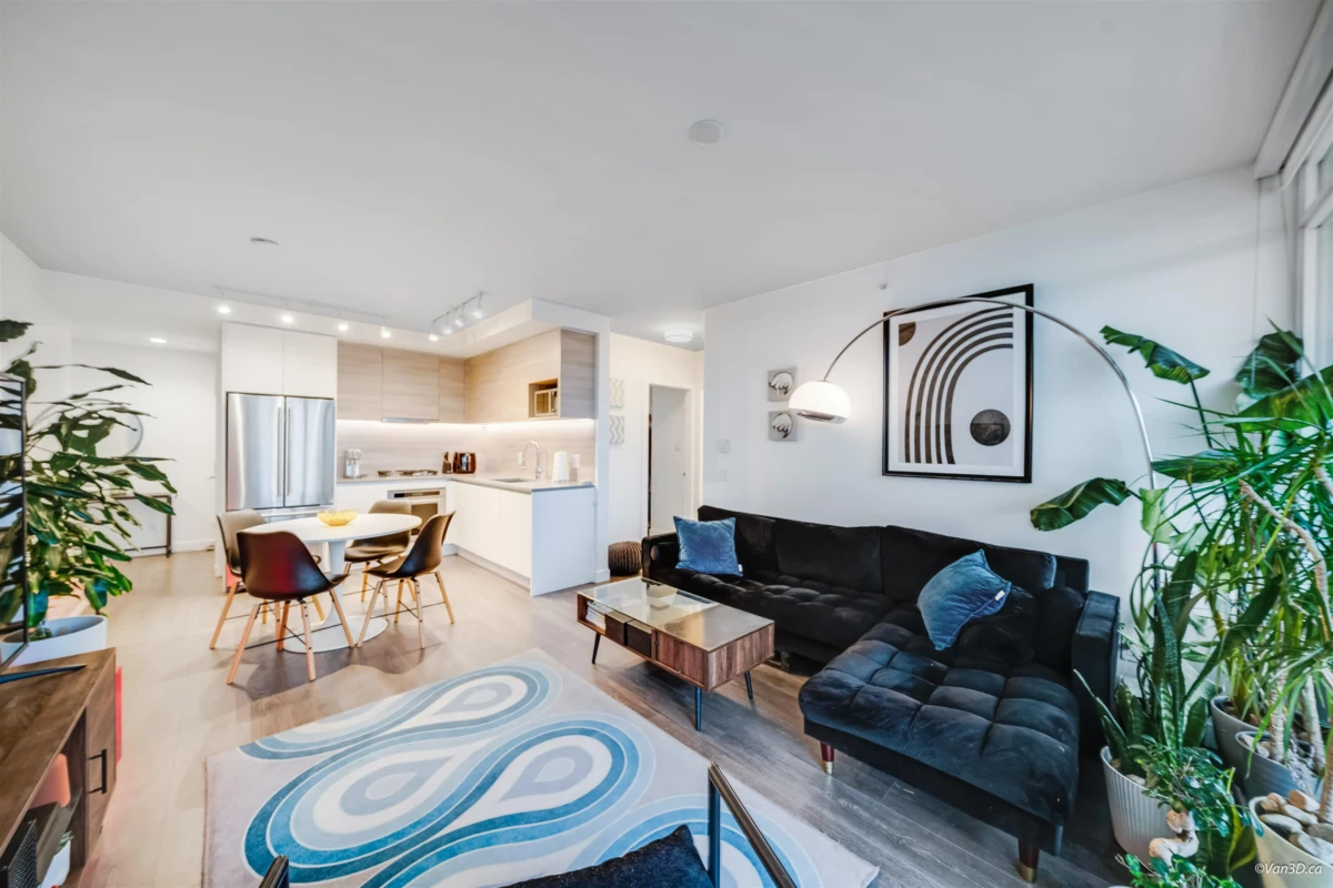 Pantry Photo of 1204 525 Foster Avenue, Coquitlam, BC