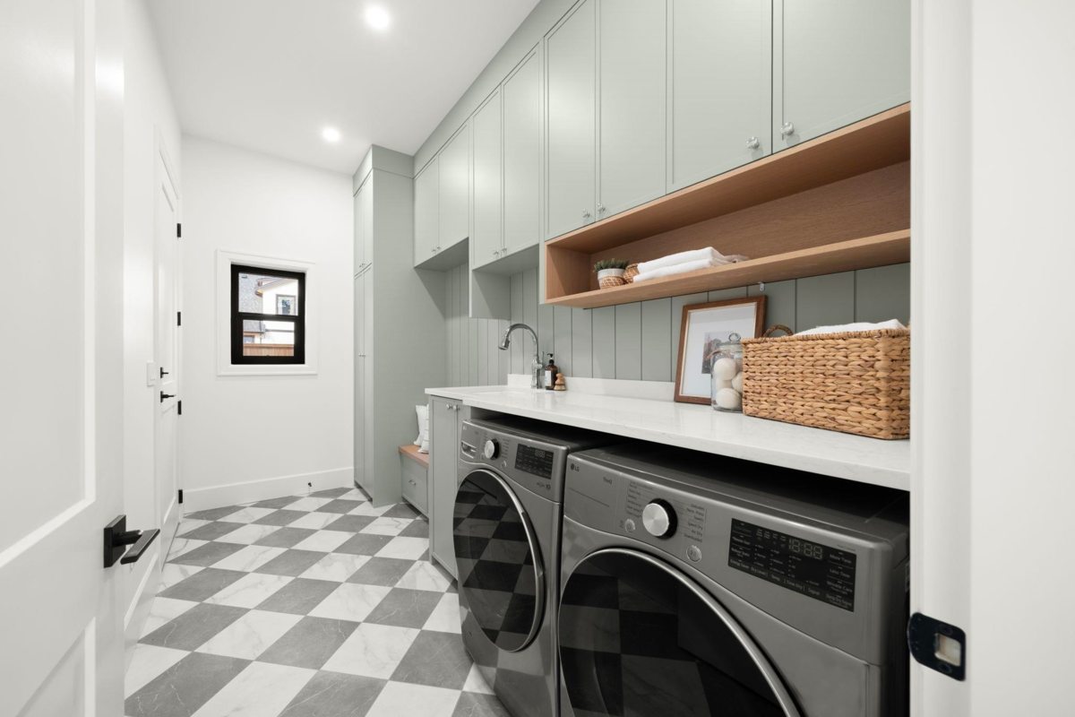 Laundry Room Photo of 1204 Stellers Jay Place, Tsawwassen, BC