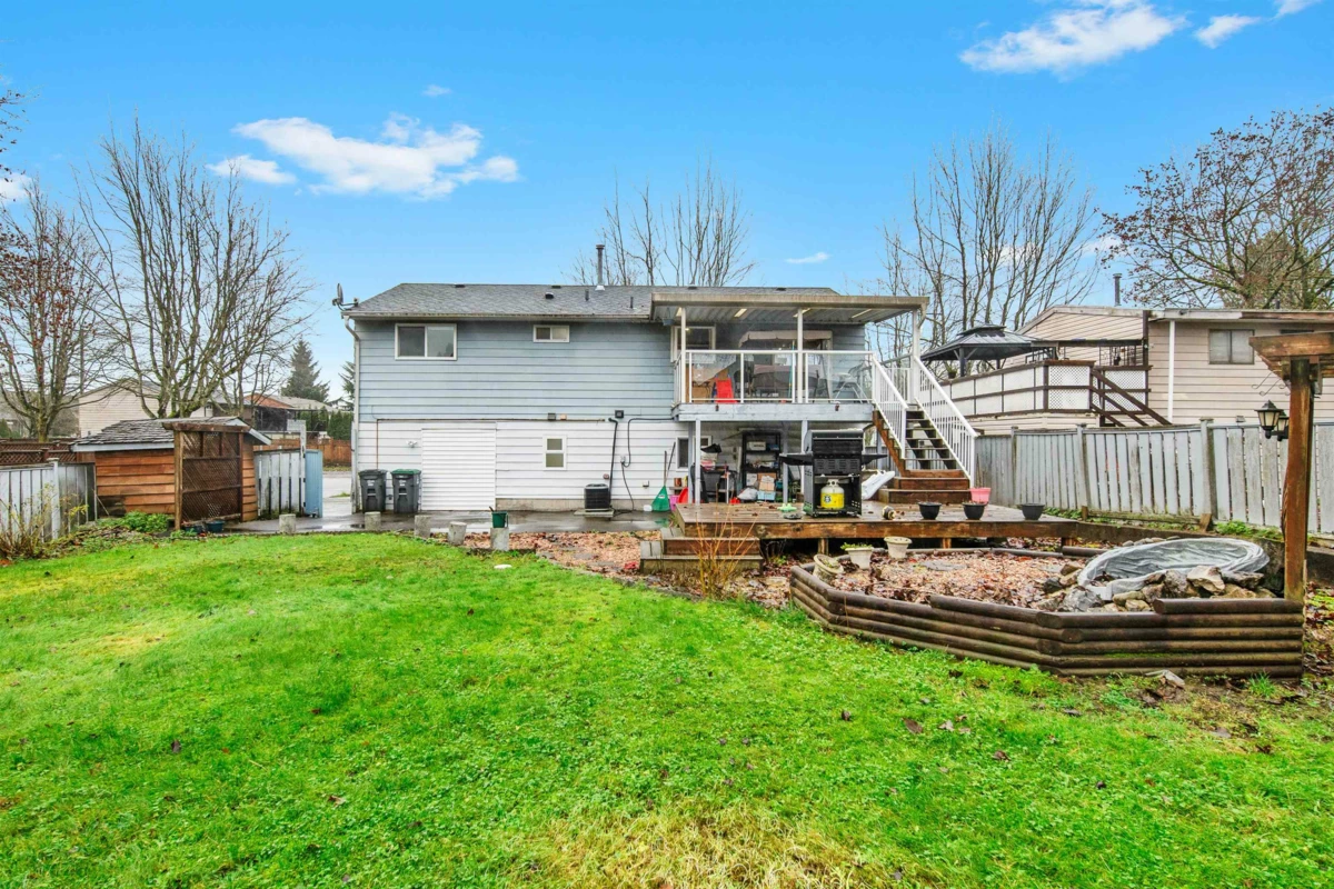 Front Yard Photo of 6369 173a Street, Surrey, BC