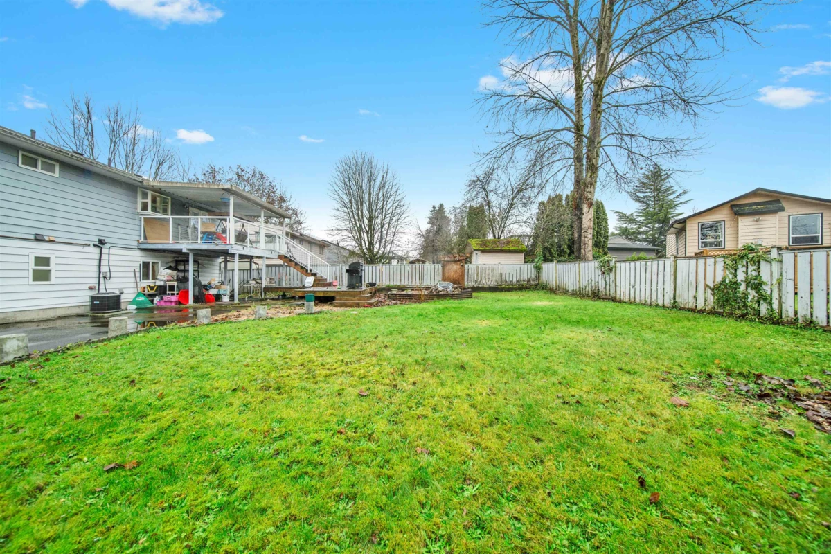 Garden / Landscaping Photo of 6369 173a Street, Surrey, BC