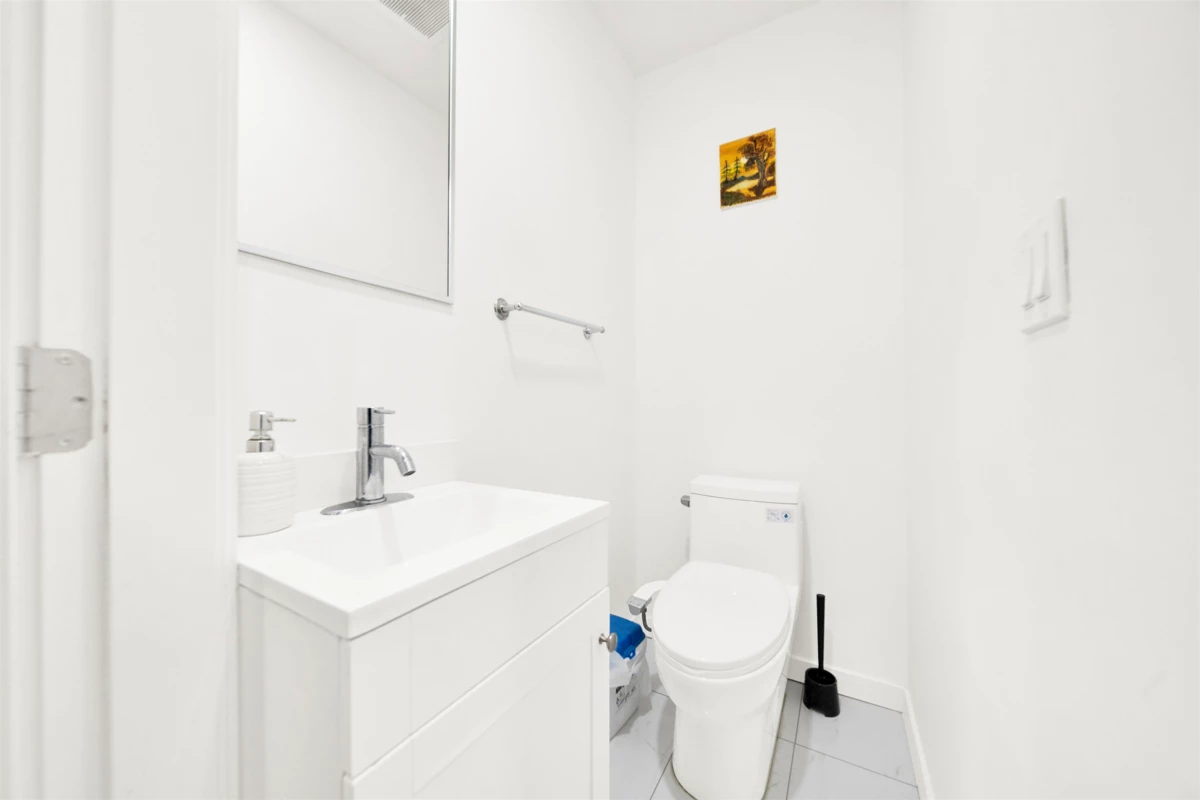Mudroom Photo of 6369 173a Street, Surrey, BC