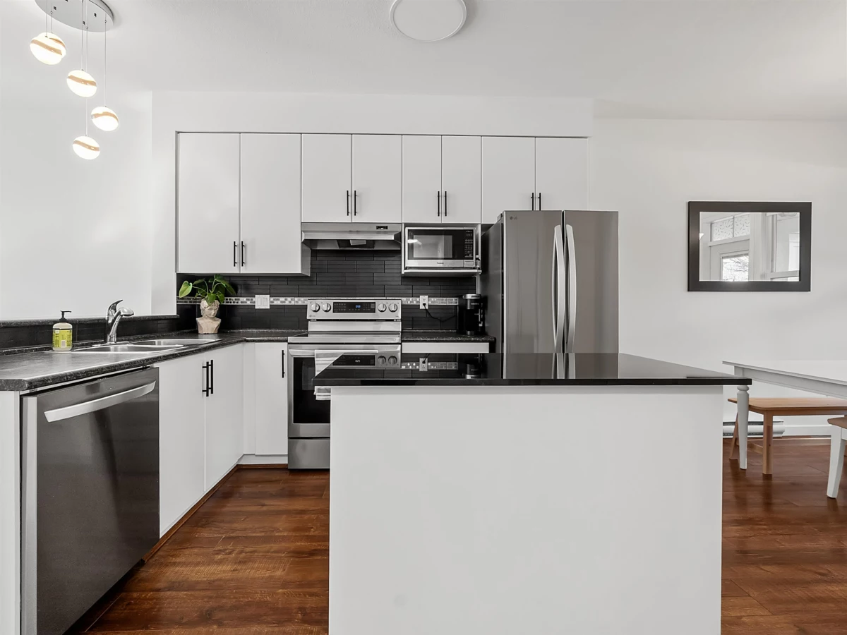 Breakfast Nook Photo of 2 20460 66 Avenue, Langley, BC