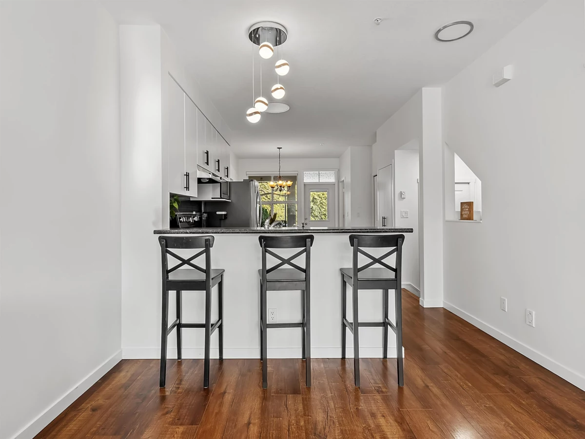 Guest Bathroom Photo of 2 20460 66 Avenue, Langley, BC