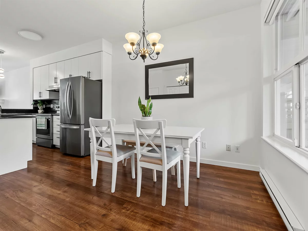 Kitchen Photo of 2 20460 66 Avenue, Langley, BC