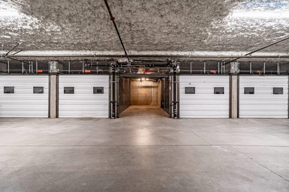 Mudroom Photo of 312 33485 South Fraser Way, Abbotsford, BC