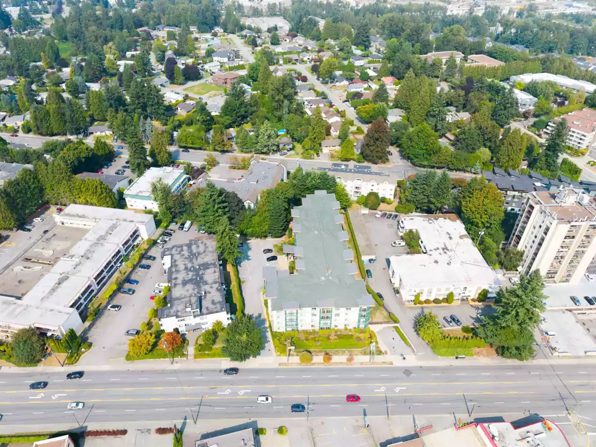Outdoor Deck Photo of 312 33485 South Fraser Way, Abbotsford, BC