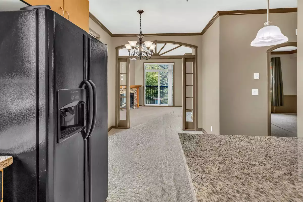 Primary Bathroom Photo of 312 33485 South Fraser Way, Abbotsford, BC