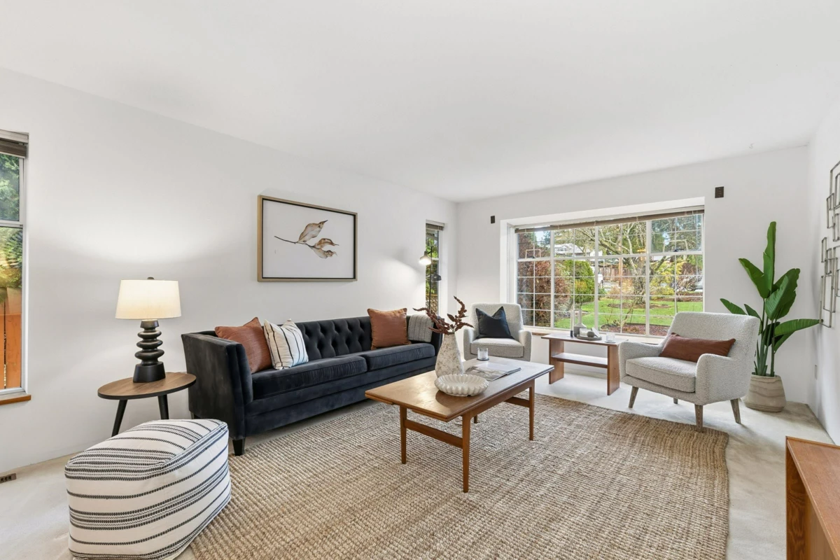 Dining Area Photo of 1930 Jasper Court, Coquitlam, BC
