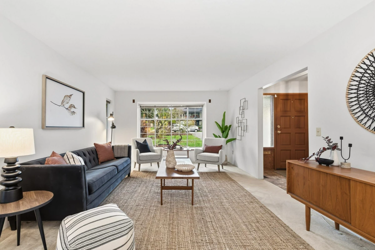 Family Room Photo of 1930 Jasper Court, Coquitlam, BC