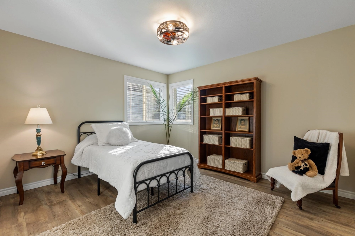 Entry Foyer Photo of 10269 Wildrose Drive, Rosedale, BC