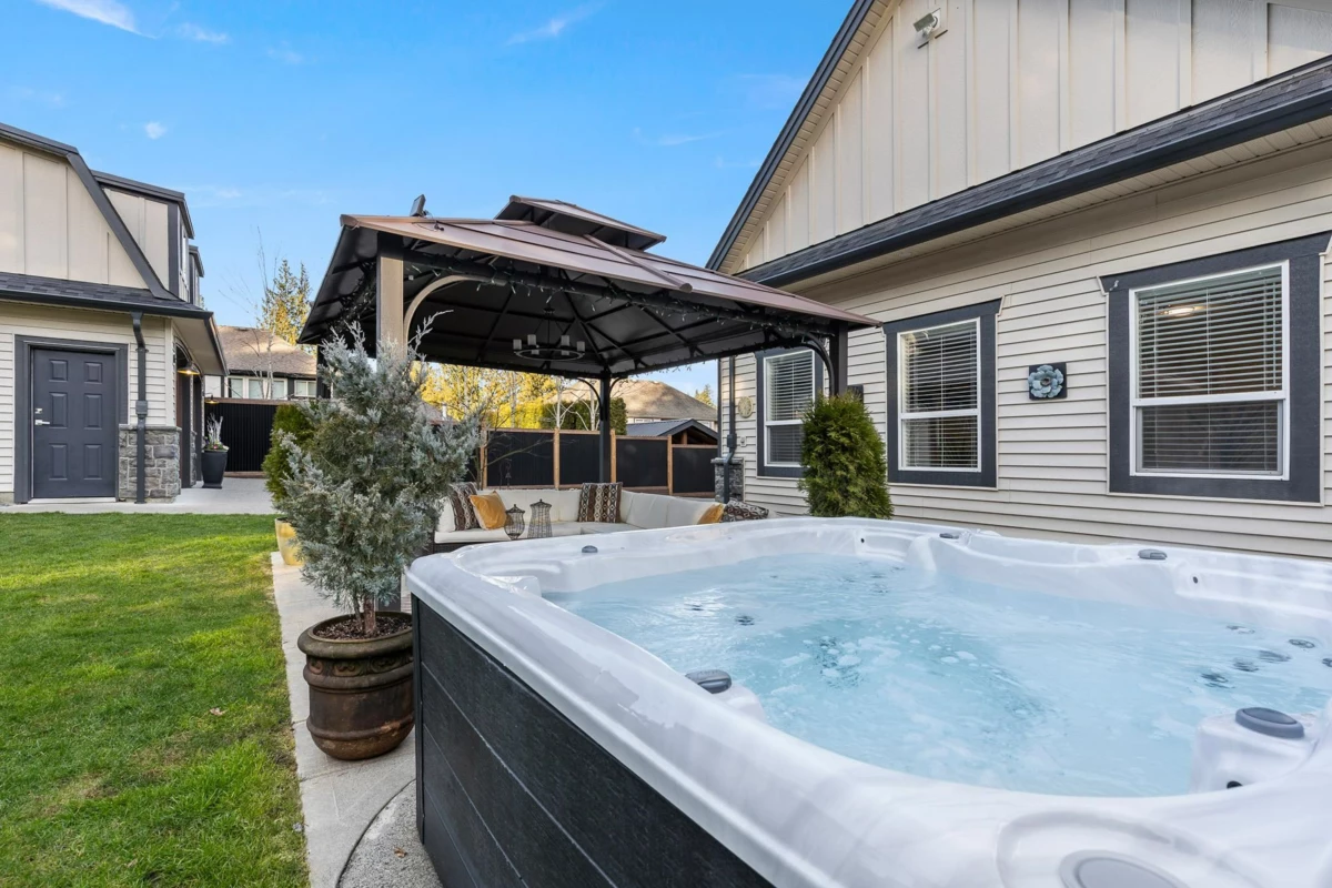 Outdoor Kitchen Photo of 10269 Wildrose Drive, Rosedale, BC