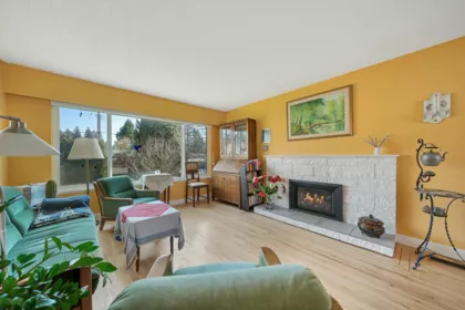 Breakfast Nook Photo of 11645 195a Street, Pitt Meadows, BC