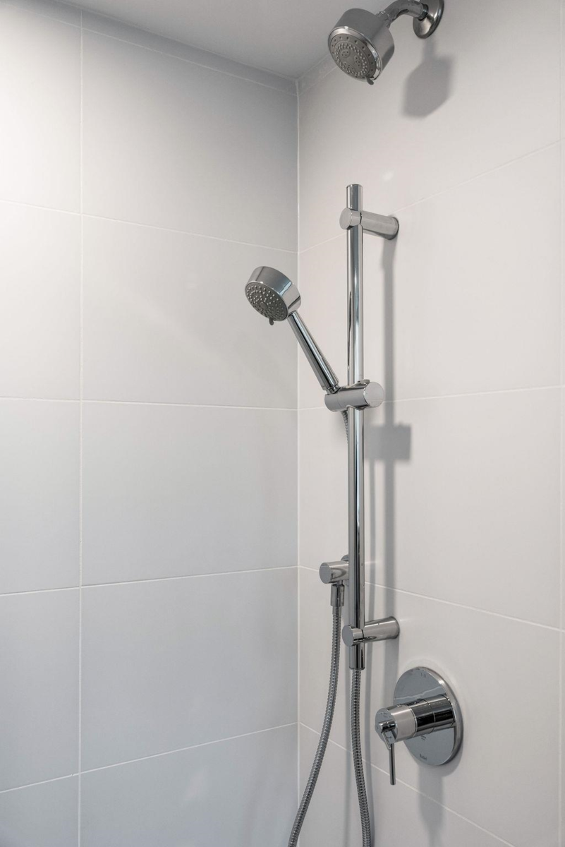 Hallway Photo of 2425 Grant Street, Vancouver, BC