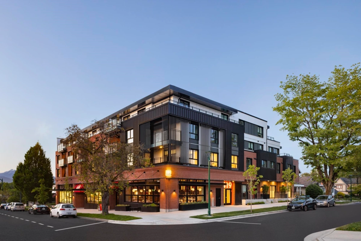 Hot Tub / Spa Photo of 2425 Grant Street, Vancouver, BC