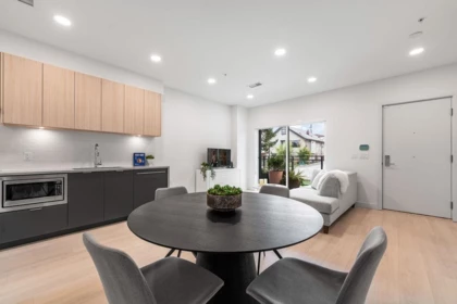 Breakfast Nook Photo of 2425 Grant Street, Vancouver, BC