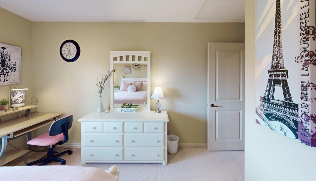 Mudroom Photo of 15974 Buena Vista Avenue Avenue, White Rock, BC