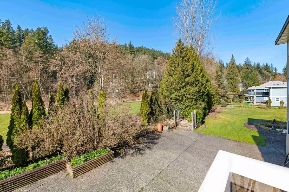 Fitness Center Photo Near 15227 Sheridan Drive, Pitt Meadows, BC