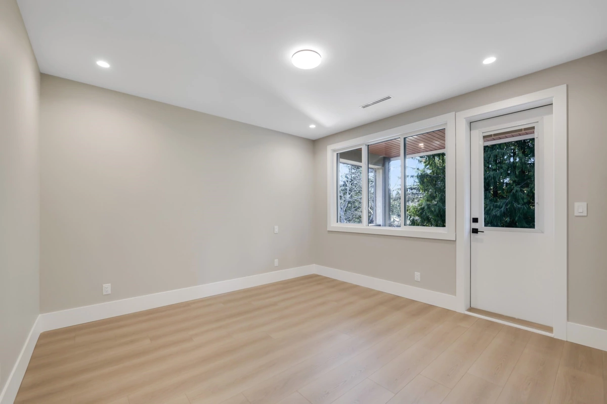 Breakfast Nook Photo of 1354 Judd Road, Squamish, BC