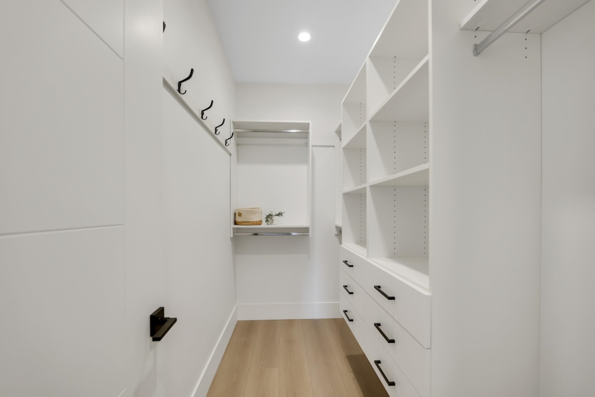 Powder Room Photo of 1354 Judd Road, Squamish, BC