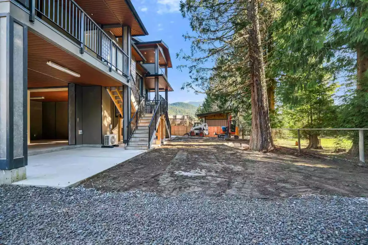 Swimming Pool Photo of 1354 Judd Road, Squamish, BC
