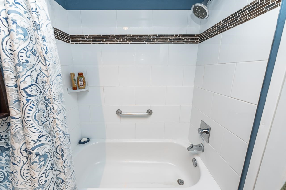 Basement Recreation Room Photo of 304 46374 Margaret Avenue, Chilliwack, BC