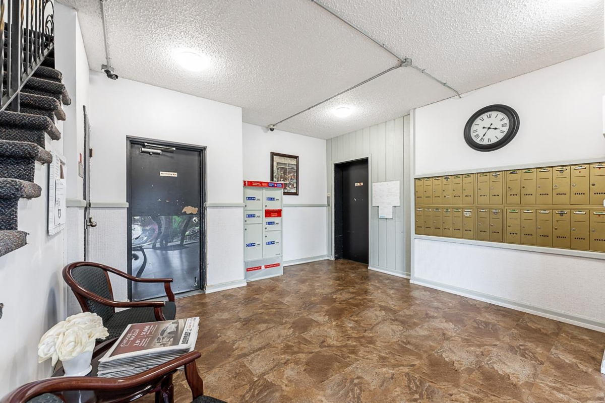 Dining Area Photo of 304 46374 Margaret Avenue, Chilliwack, BC