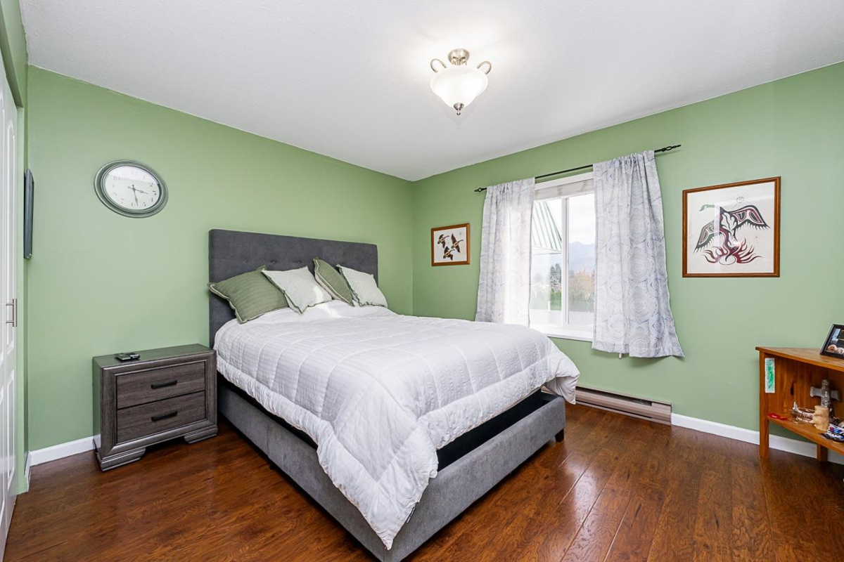 Powder Room Photo of 304 46374 Margaret Avenue, Chilliwack, BC