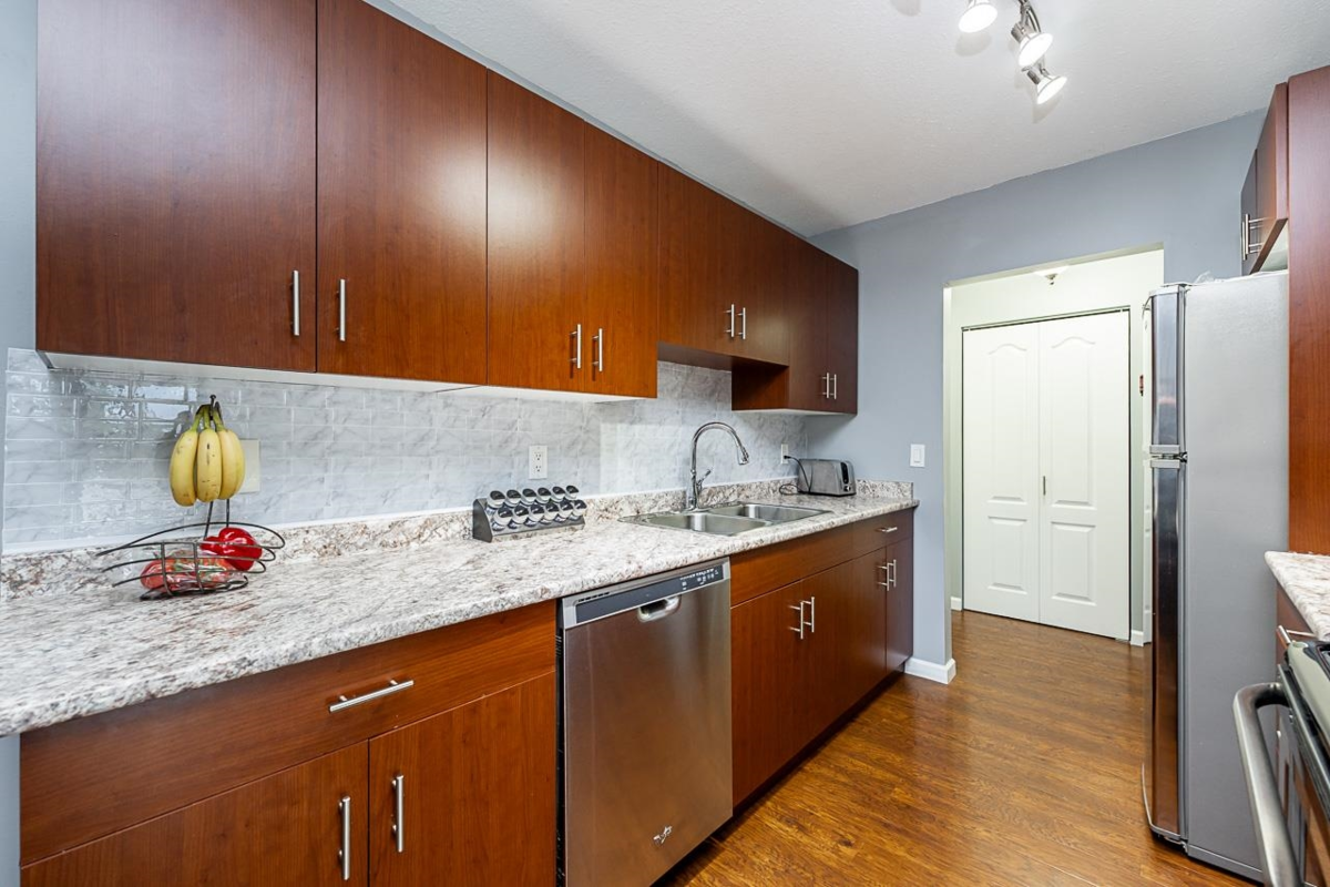 Primary Bedroom Photo of 304 46374 Margaret Avenue, Chilliwack, BC