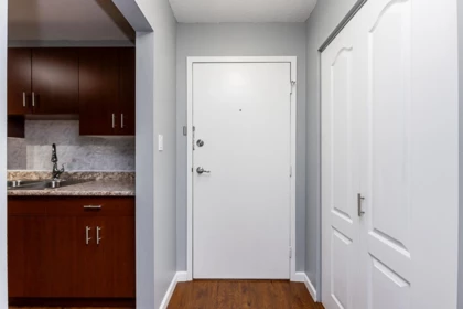 Kitchen Photo of 304 46374 Margaret Avenue, Chilliwack, BC