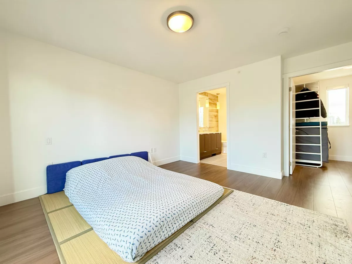 Basement Recreation Room Photo of 5458 Oak Street, Vancouver, BC