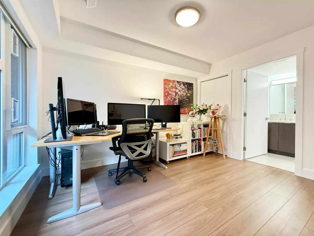 Bedroom 3 Photo of 5458 Oak Street, Vancouver, BC