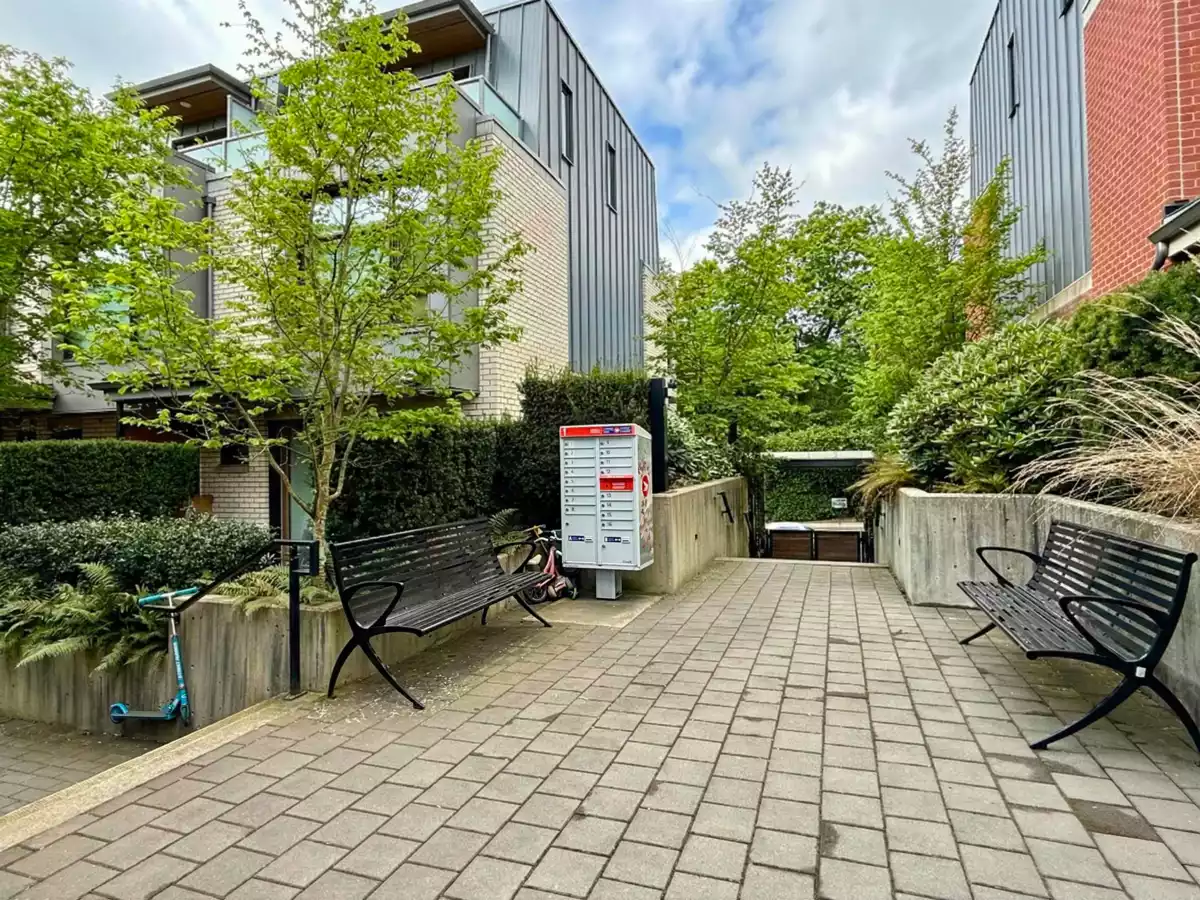 Street View Photo of 5458 Oak Street, Vancouver, BC