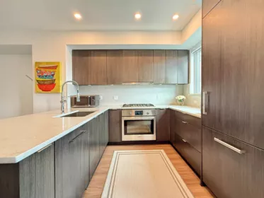 Breakfast Nook Photo of 5458 Oak Street, Vancouver, BC