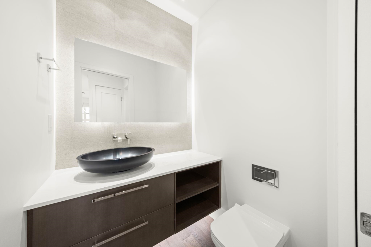 Backyard Photo of 504 6168 East Boulevard, Vancouver, BC