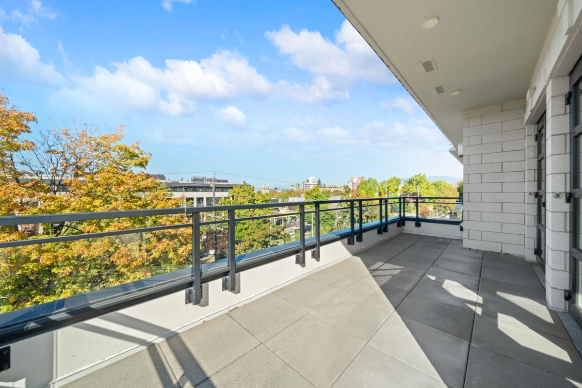 Garden / Landscaping Photo of 504 6168 East Boulevard, Vancouver, BC