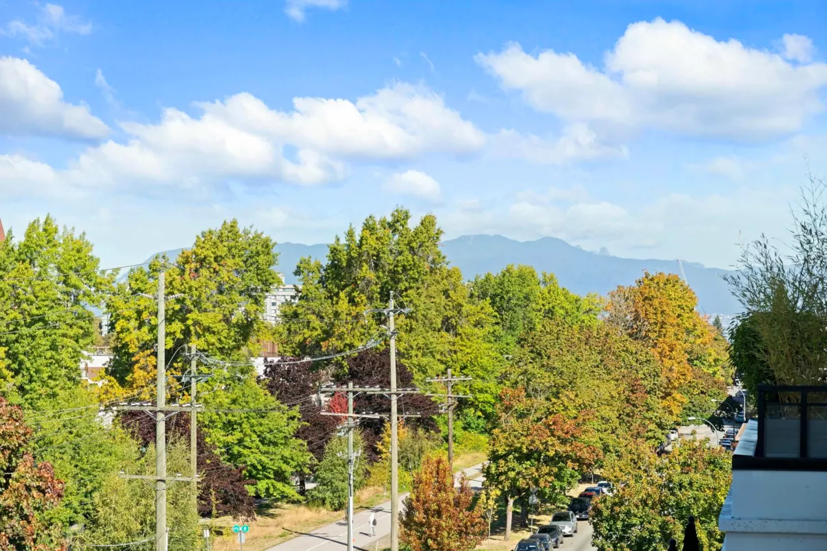 Hot Tub / Spa Photo of 504 6168 East Boulevard, Vancouver, BC